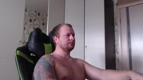 Snapshot of strongass18 chatting on February 17, 12:38 pm Alex online show from February 17, 12:38 pm