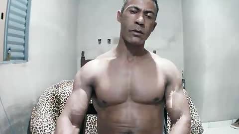 strongdaddyfantastic online show from April 14, 12:05 am