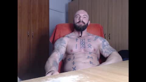 Snapshot of strongivan chatting on January 7, 5:21 am StrongIvan online show from January 7, 5:21 am