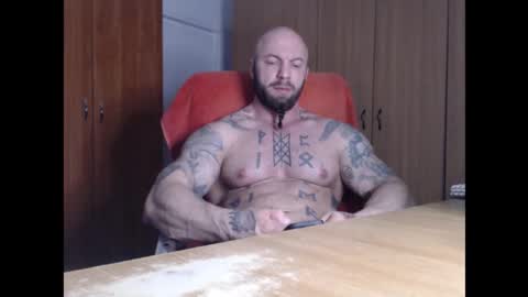 Snapshot of strongivan chatting on March 19, 7:51 pm StrongIvan online show from March 19, 7:51 pm
