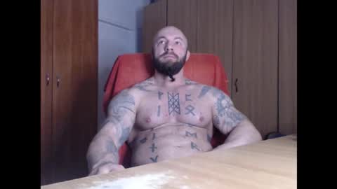 Snapshot of strongivan chatting on March 27, 6:08 am StrongIvan online show from March 27, 6:08 am