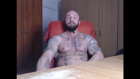 Snapshot of strongivan chatting on April 1, 4:13 am StrongIvan online show from April 1, 4:13 am