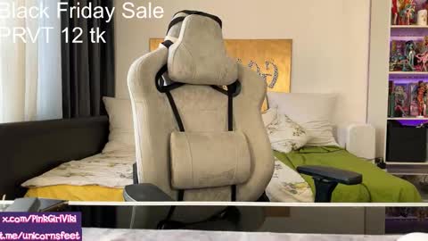 Snapshot of strupedsunicorns chatting on November 25, 1:00 pm goddess online show from November 25, 1:00 pm