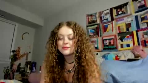 Snapshot of strwbby chatting on July 21, 5:10 am Strwbby online show from July 21, 5:10 am