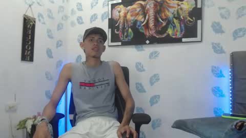 stuart_17 online show from October 7, 2:25 pm