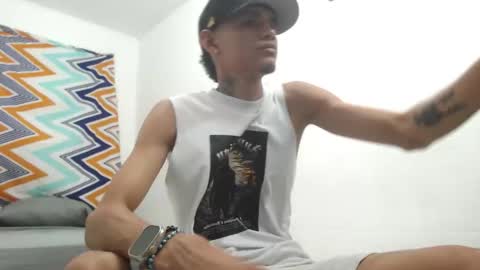 stuart_17 online show from October 10, 6:12 am
