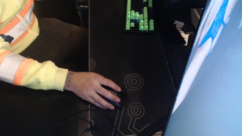 stud69861714 online show from September 17, 4:25 am