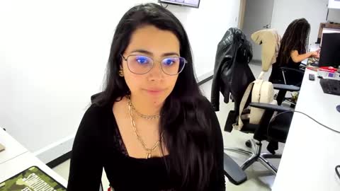 Snapshot of studcb_ chatting on February 4, 10:55 pm studcb_ online show from February 4, 10:55 pm