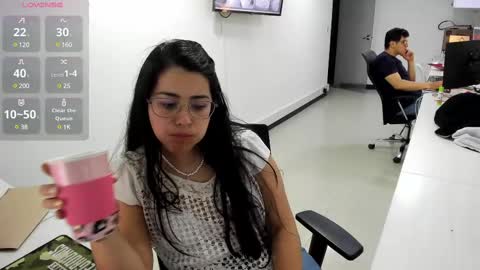 Snapshot of studcb_ chatting on March 6, 7:03 am studcb_ online show from March 6, 7:03 am