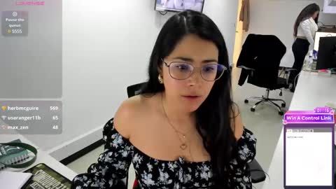 Snapshot of studcb_ chatting on March 8, 8:14 pm studcb_ online show from March 8, 8:14 pm