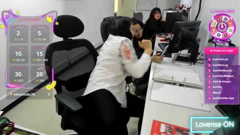 Snapshot of studcb_ chatting on October 2, 8:49 pm studcb_ online show from October 2, 8:49 pm