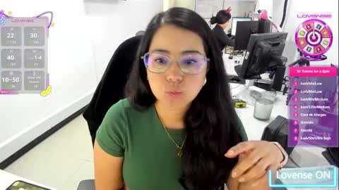 Snapshot of studcb_ chatting on October 9, 6:17 pm studcb_ online show from October 9, 6:17 pm