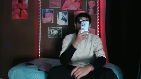 studioebony online show from March 6, 12:40 am