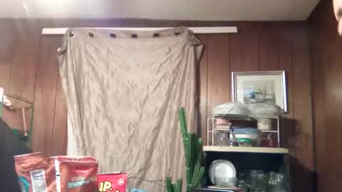 Snapshot of stuffamuffagus69 chatting on December 14, 4:40 am stuffamuffagus69 online show from December 14, 4:40 am