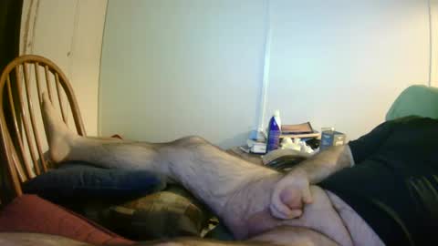 Snapshot of stugots42 chatting on December 1, 6:19 pm stugots42 online show from December 1, 6:19 pm