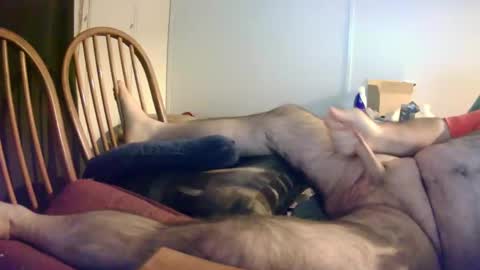 Snapshot of stugots42 chatting on December 11, 4:28 am stugots42 online show from December 11, 4:28 am