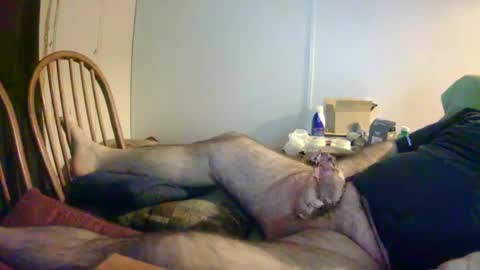 Snapshot of stugots42 chatting on February 22, 5:12 am stugots42 online show from February 22, 5:12 am