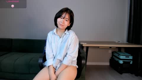 Yerim online show from April 8, 9:15 pm