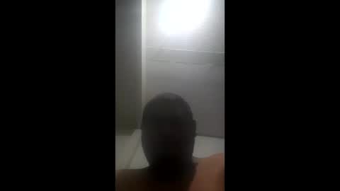 Snapshot of suarez25422459 chatting on December 4, 10:13 am suarez25422459 online show from December 4, 10:13 am