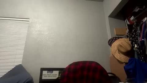 Snapshot of suavecito67 chatting on November 21, 3:38 am suavecito67 online show from November 21, 3:38 am