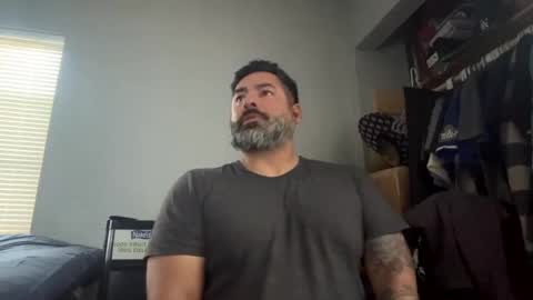 suavecito67 online show from March 13, 1:45 am