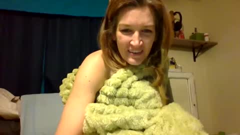 sub4you69brat online show from January 12, 5:13 am