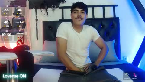 Snapshot of subarashi_ishi69 chatting on October 20, 7:14 pm subarashi_ishi69 online show from October 20, 7:14 pm