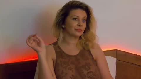 Snapshot of sublimecarla chatting on October 21, 9:59 pm Carla online show from October 21, 9:59 pm