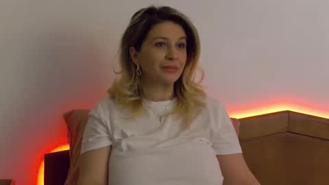 Snapshot of sublimecarla chatting on February 10, 10:19 am Carla online show from February 10, 10:19 am