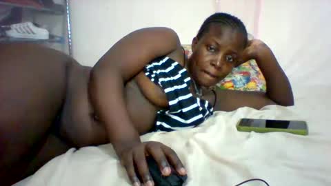 submissive_slut001 online show from November 14, 9:41 am