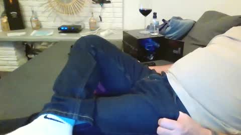 Snapshot of submissivguy chatting on January 6, 7:13 pm submissivguy online show from January 6, 7:13 pm