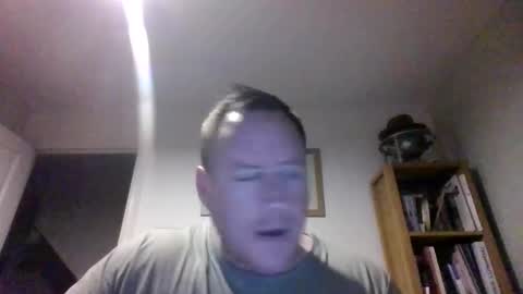Snapshot of subpig84 chatting on April 11, 10:25 pm Sub Male online show from April 11, 10:25 pm