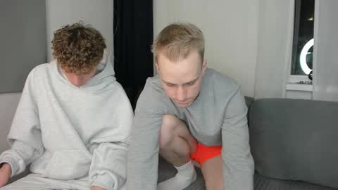 Snapshot of successful_kevin chatting on November 11, 7:14 pm Kevin online show from November 11, 7:14 pm