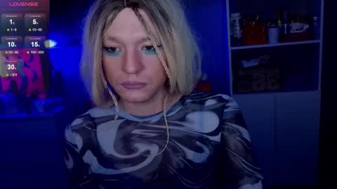 Snapshot of succubu_ss chatting on March 12, 2:50 am succubu_ss online show from March 12, 2:50 am