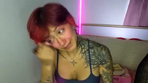 Snapshot of succubus_girl_ chatting on July 11, 3:59 pm Alexy online show from July 11, 3:59 pm
