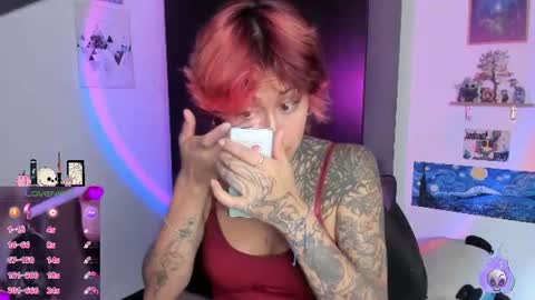 Snapshot of succubus_girl_ chatting on July 18, 1:15 pm Alexy online show from July 18, 1:15 pm