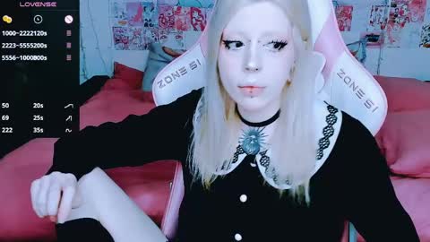 succubus_leslie online show from April 1, 6:14 am