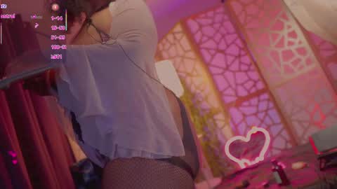 Succubus RoseMilk online show from September 21, 11:39 pm