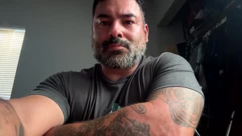 Snapshot of sucio72 chatting on September 19, 1:29 am Sucio online show from September 19, 1:29 am