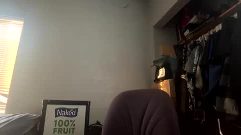 Snapshot of sucio72 chatting on September 20, 2:29 pm Sucio online show from September 20, 2:29 pm