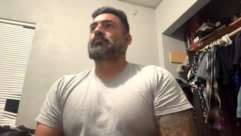 Snapshot of sucio72 chatting on September 26, 2:26 am Sucio online show from September 26, 2:26 am