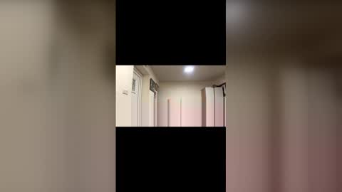 suckcockyh online show from April 7, 2:01 am