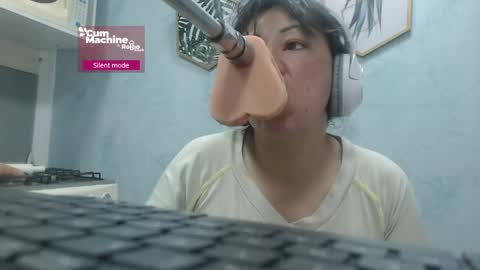 Sucky  online show from April 17, 12:41 pm