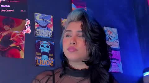 Snapshot of sucubo_69_ chatting on December 20, 11:00 am Rouss online show from December 20, 11:00 am