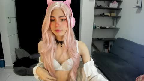 sue online show from April 2, 7:39 am