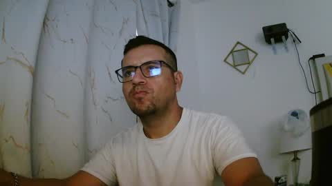 Snapshot of sugar1014 chatting on March 5, 12:22 pm sugar1014 online show from March 5, 12:22 pm