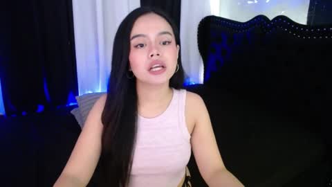 Snapshot of sugar_pinay18x chatting on May 21, 2:51 am sugar_pinay18x online show from May 21, 2:51 am