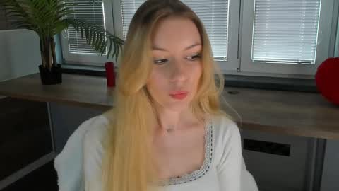 Alicia online show from May 12, 7:38 am