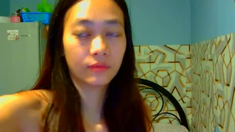sugar_yum69 online show from April 13, 1:38 pm