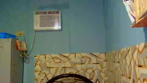 sugar_yum69 online show from April 16, 1:34 pm
